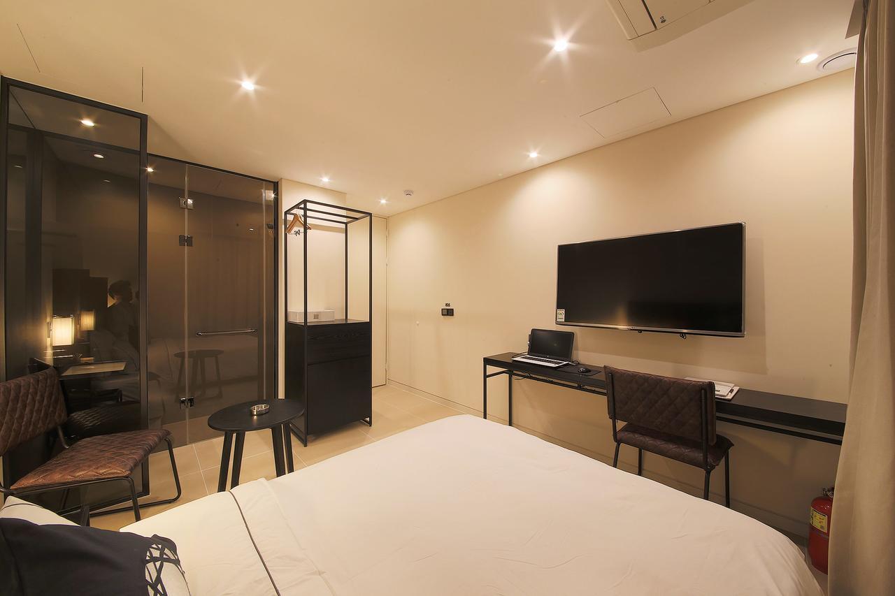 Hotel Cullinan 2 Geondae Сеул Экстерьер фото